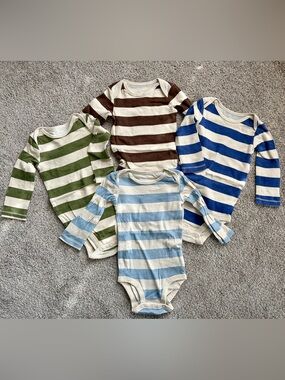 Striped Long-Sleeve onesie set